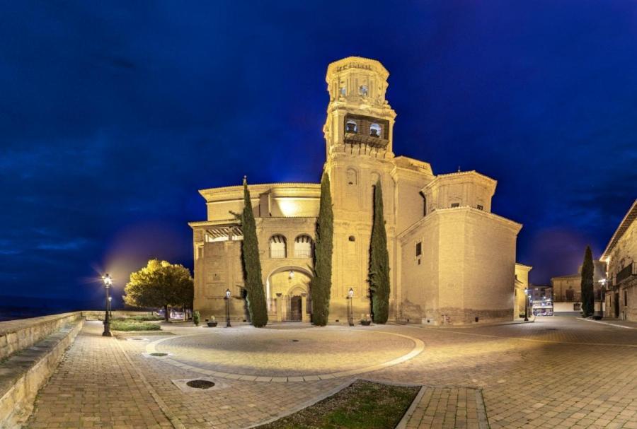 Apartamento Rural Las Canas Esencia De Bardenas Villafranca Luaran gambar